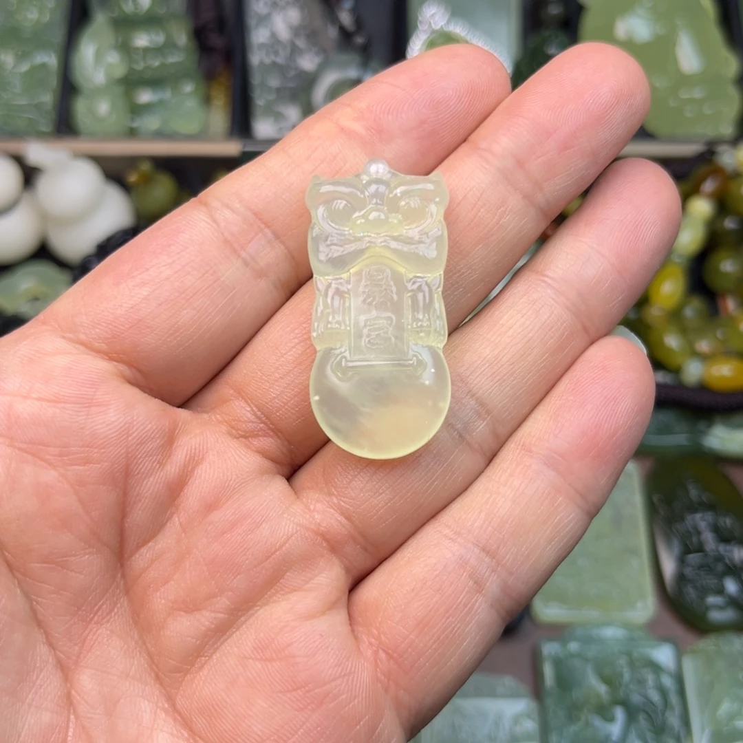 蛇纹石玉未镶嵌吊坠(不含链)