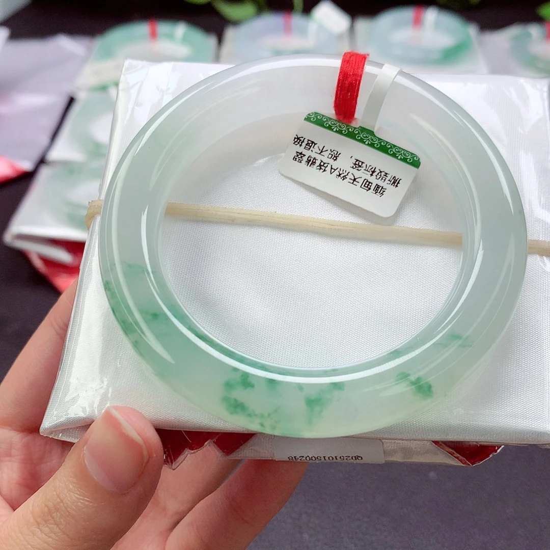 翡翠未镶嵌手镯缅甸天然a货翡翠手镯