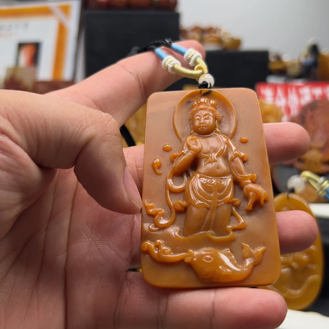 未镶嵌石英质玉（黄龙玉）多样性发货，发其一