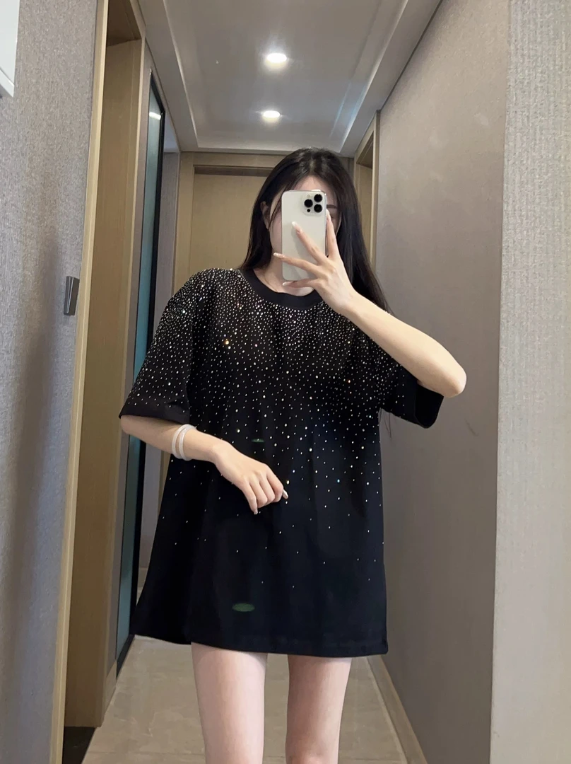 【6802】ED#重工烫钻圆领宽松上衣