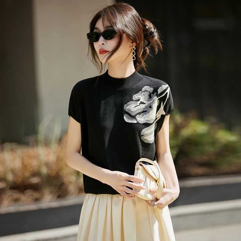 秋季上新可机洗羊毛衫半高领肩部刺绣花朵气质包袖宽松显瘦短袖