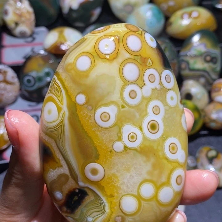 玛瑙/玉髓未镶嵌珠宝半成品109