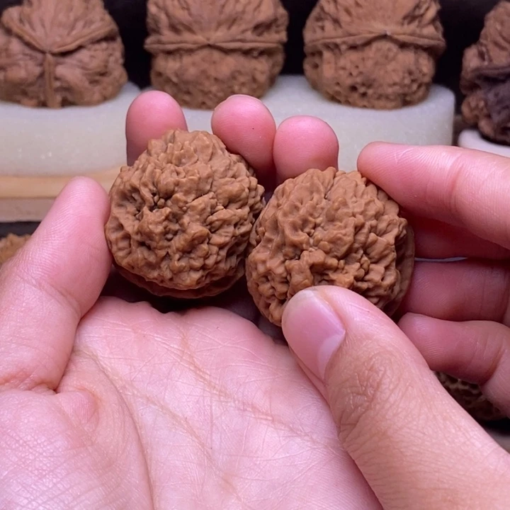 把件桃核29龙鳞舍利