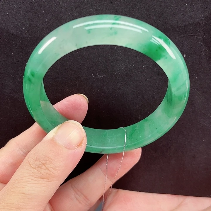 石英质玉手镯未镶嵌25