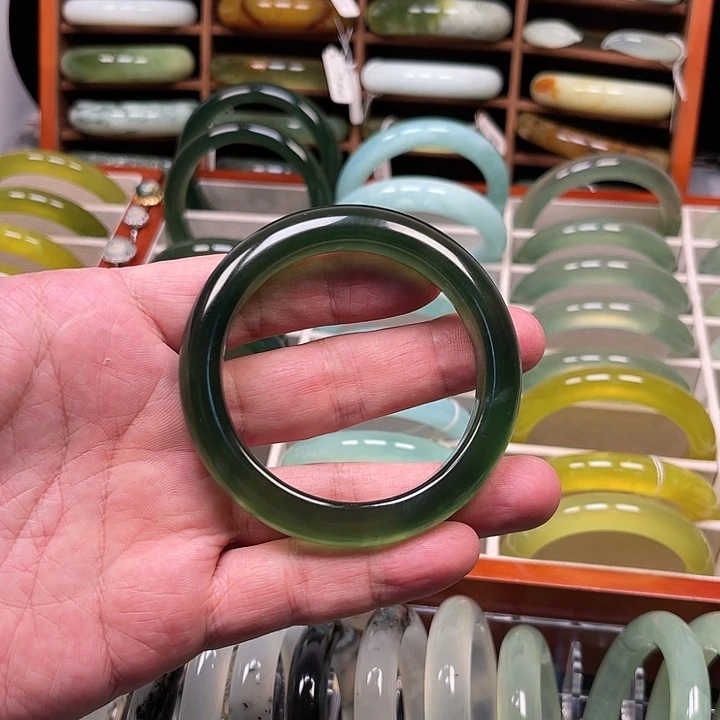 岫玉未镶嵌手镯岫玉