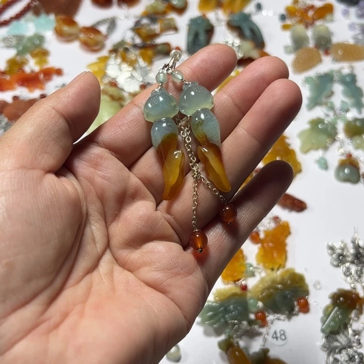 合金蛇纹石玉耳饰