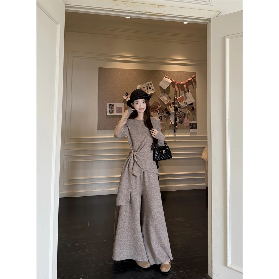 2025冬季新款韩系褶皱不规则圆领长袖针织衫阔腿休闲裤两件套女潮