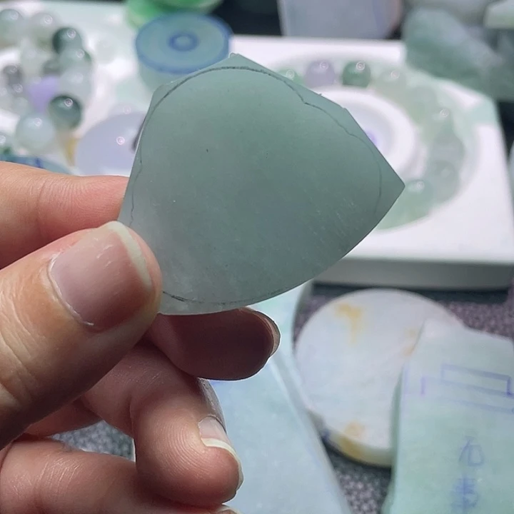 定制翡翠未镶嵌包工佛公