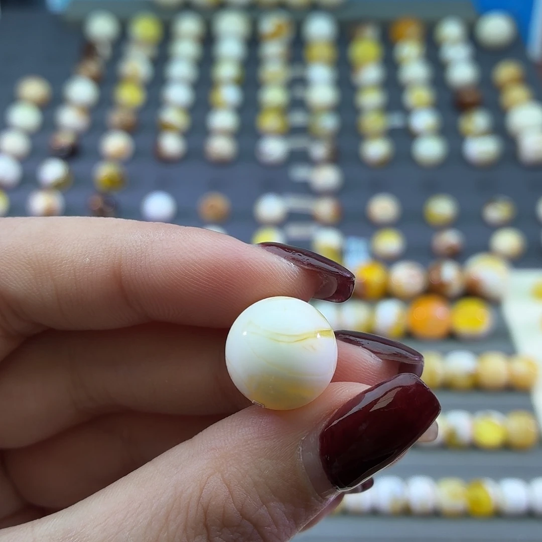 是***呀琥珀未镶嵌裸石14.5mm