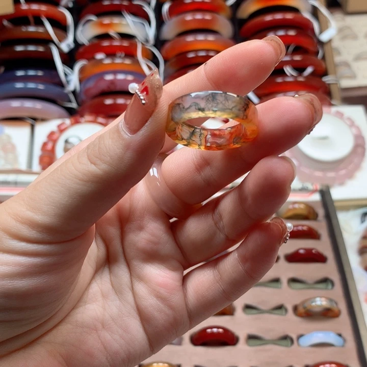 玛瑙/玉髓手镯未镶嵌人**意