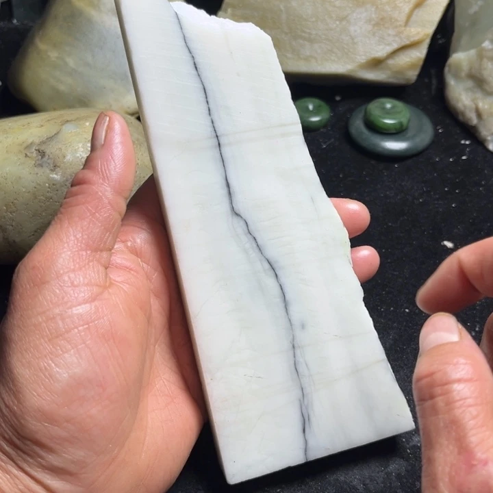 和田玉（糖玉）未镶嵌珠宝奇石