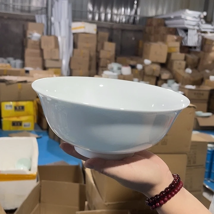 瓷片云白八英寸汤碗一个，包邮