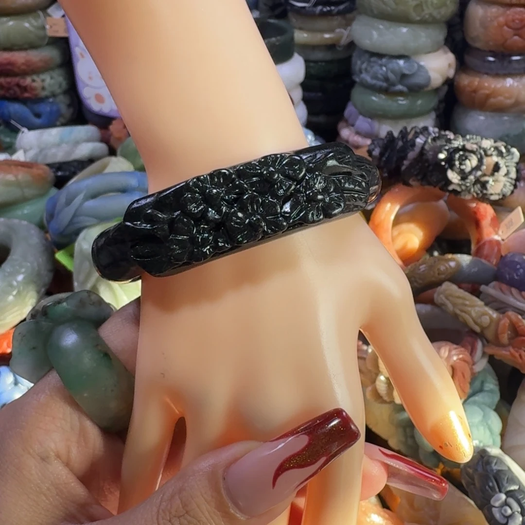 石英质玉（佘太翠）未镶嵌手镯30，56，不退换