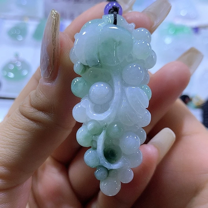 翡翠颈饰未镶嵌天然翡翠A货吊坠