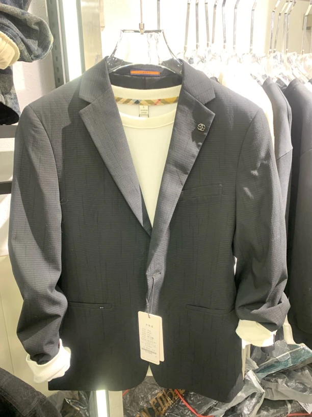 平驳领薄款透气宽松型西服上装时尚上衣套装小西装百搭春季休闲