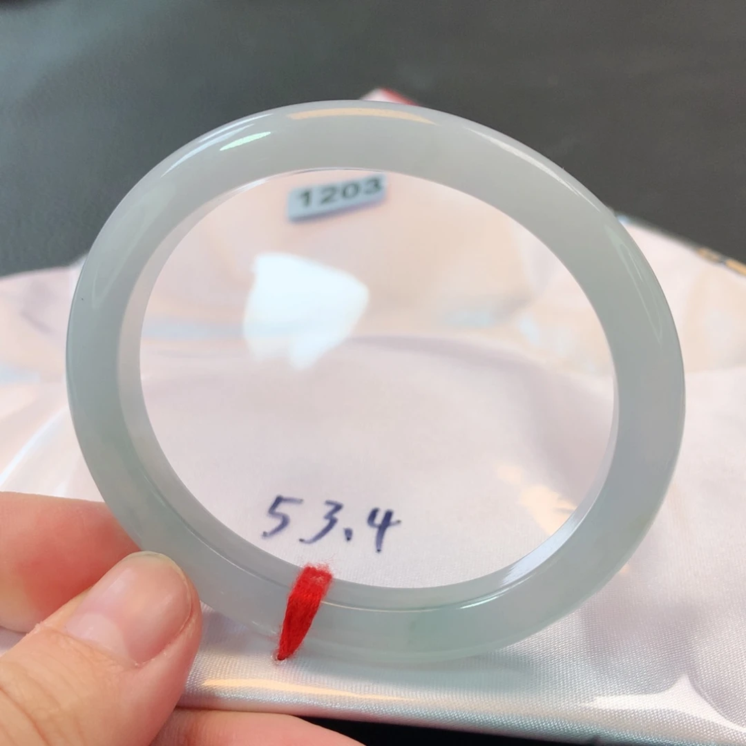 翡翠手镯（贵妃镯）未镶嵌1203号