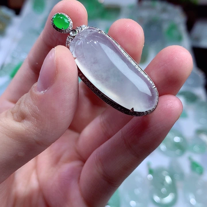 翡翠颈饰未镶嵌天然A货