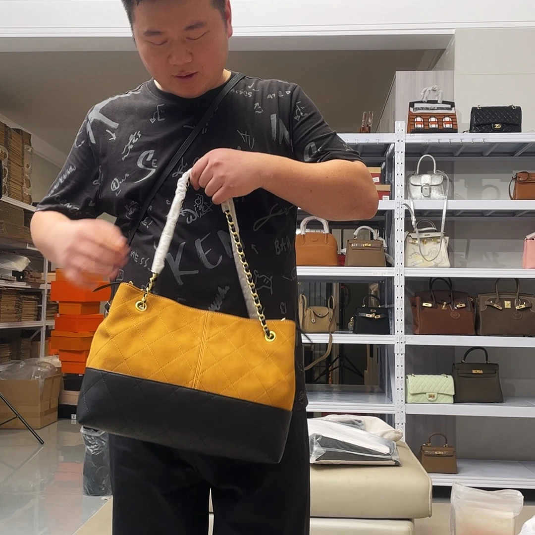 蚕丝哈哈哈哈哈哈哈哈哈哈哈哈