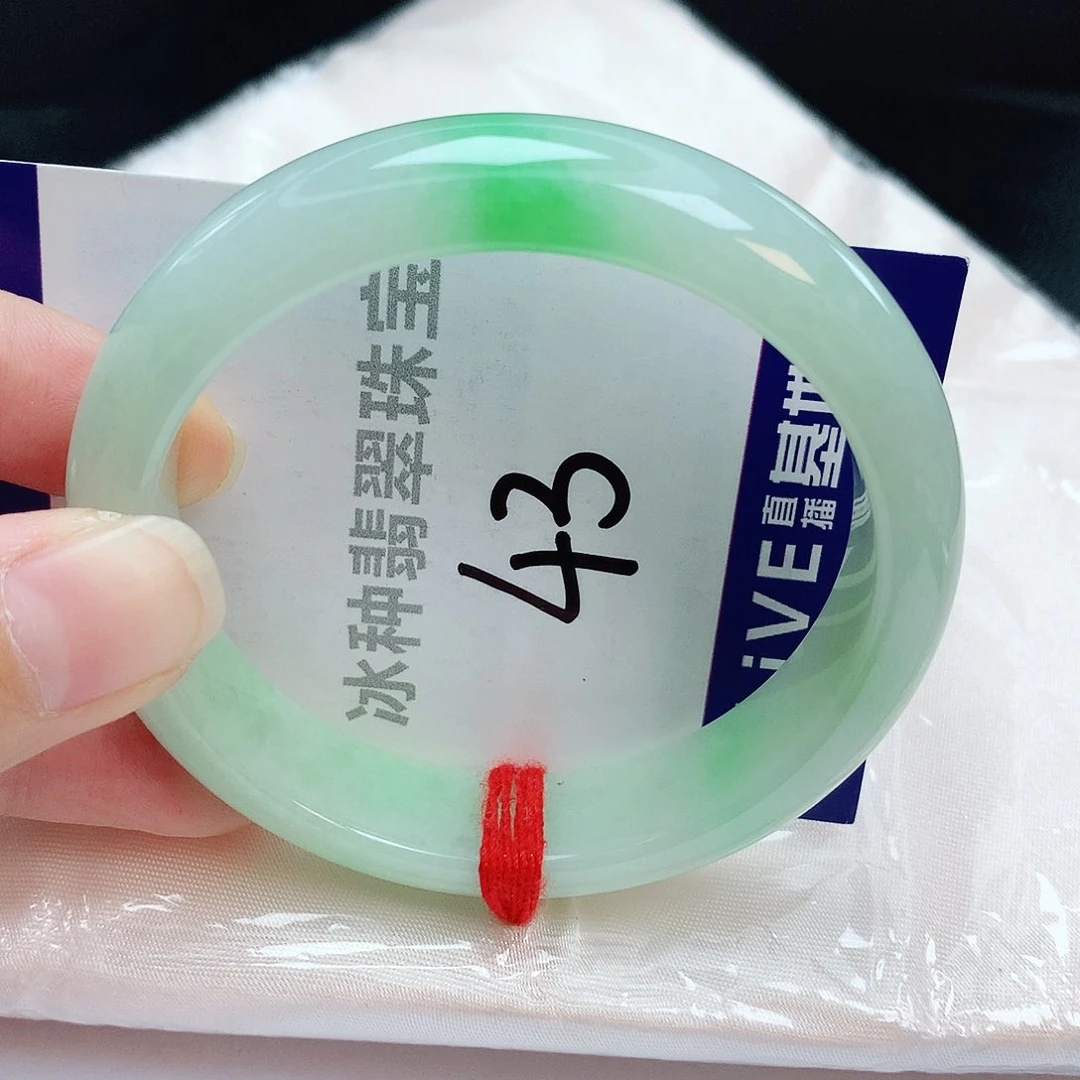 翡翠手镯未镶嵌缅甸天然A货翡翠手镯