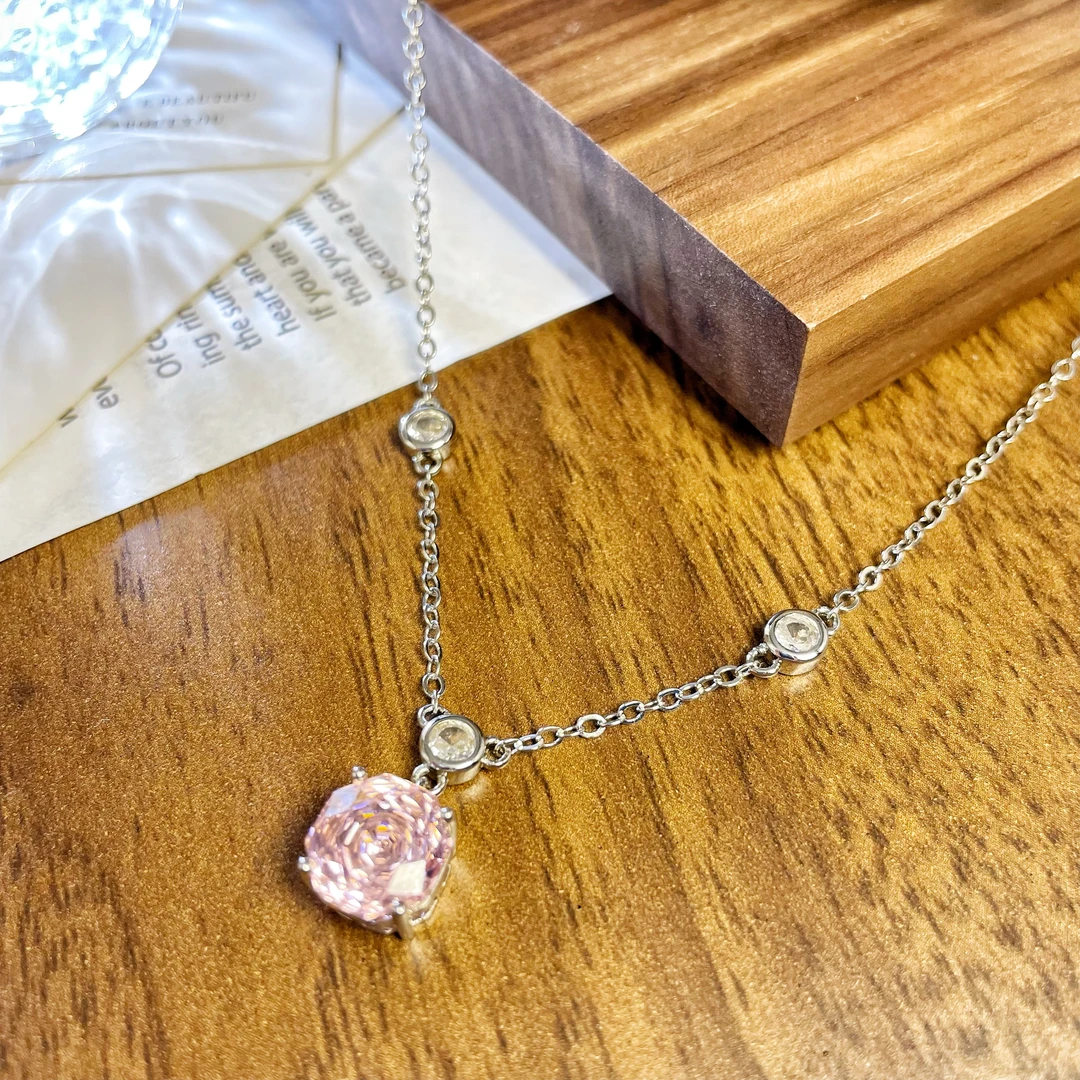 铜合金项链 2224冰莓粉色玫瑰切坠链 轻奢时尚精致百搭简约气质