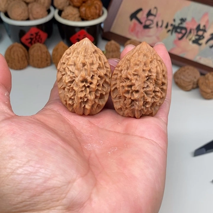 文玩核桃把件招财鼠