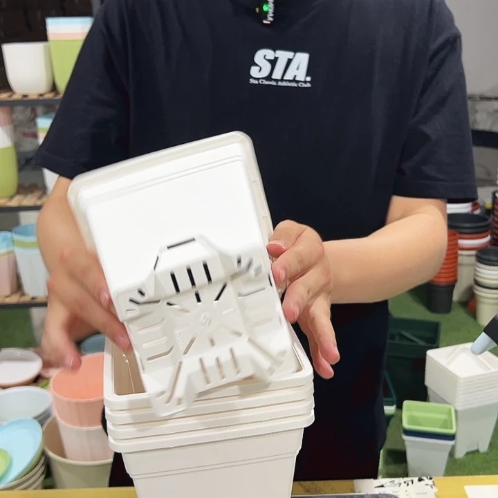 正品方形口16高18白色带托5只