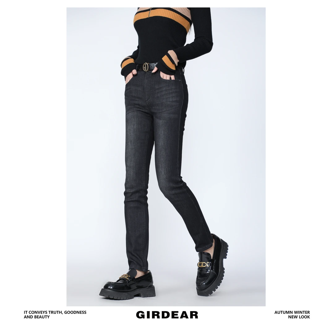 哥弟【官方正品】秋冬穿搭保暖加绒小脚裤磨毛显瘦牛仔裤女1100414