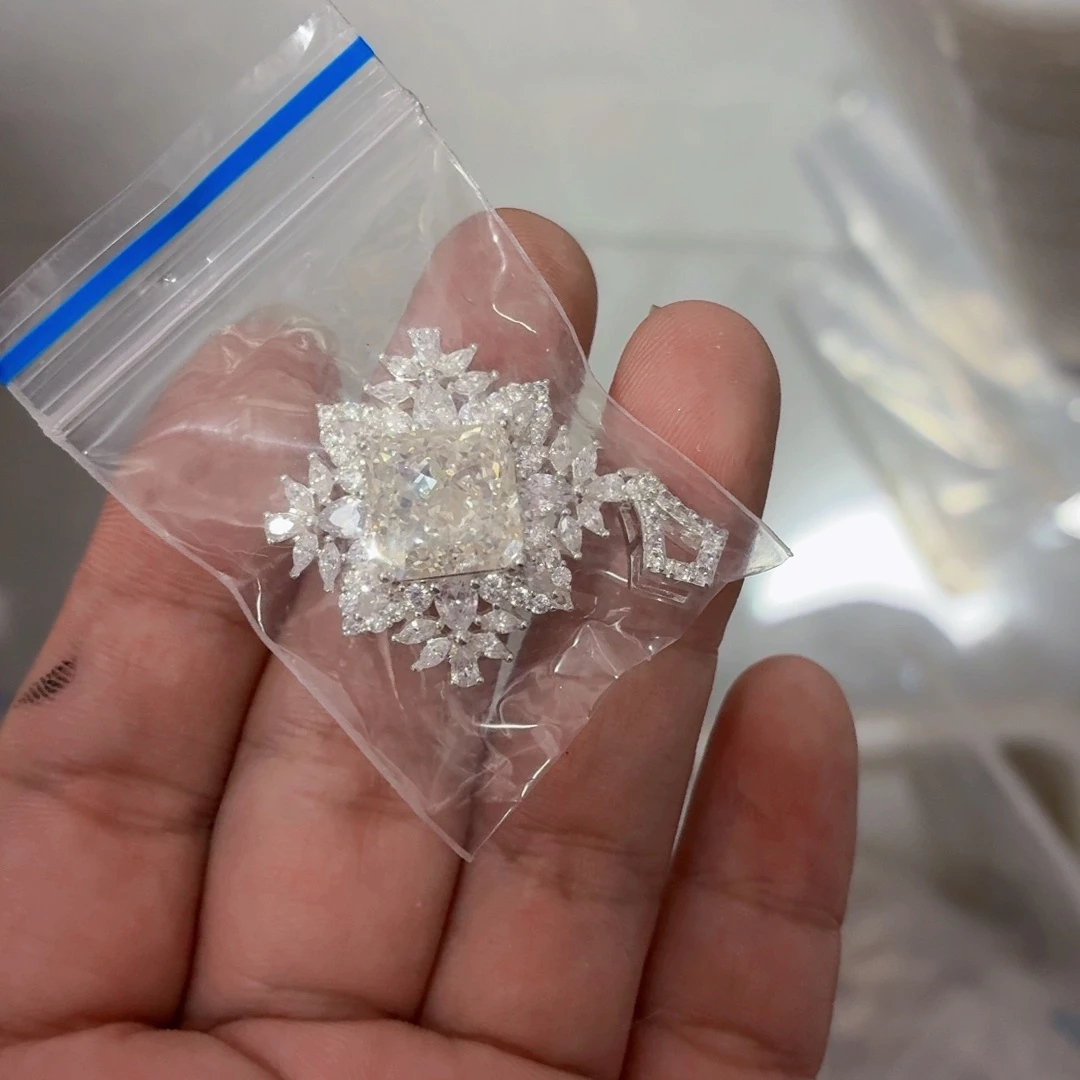 周可儿专拍拍拍成品吊坠