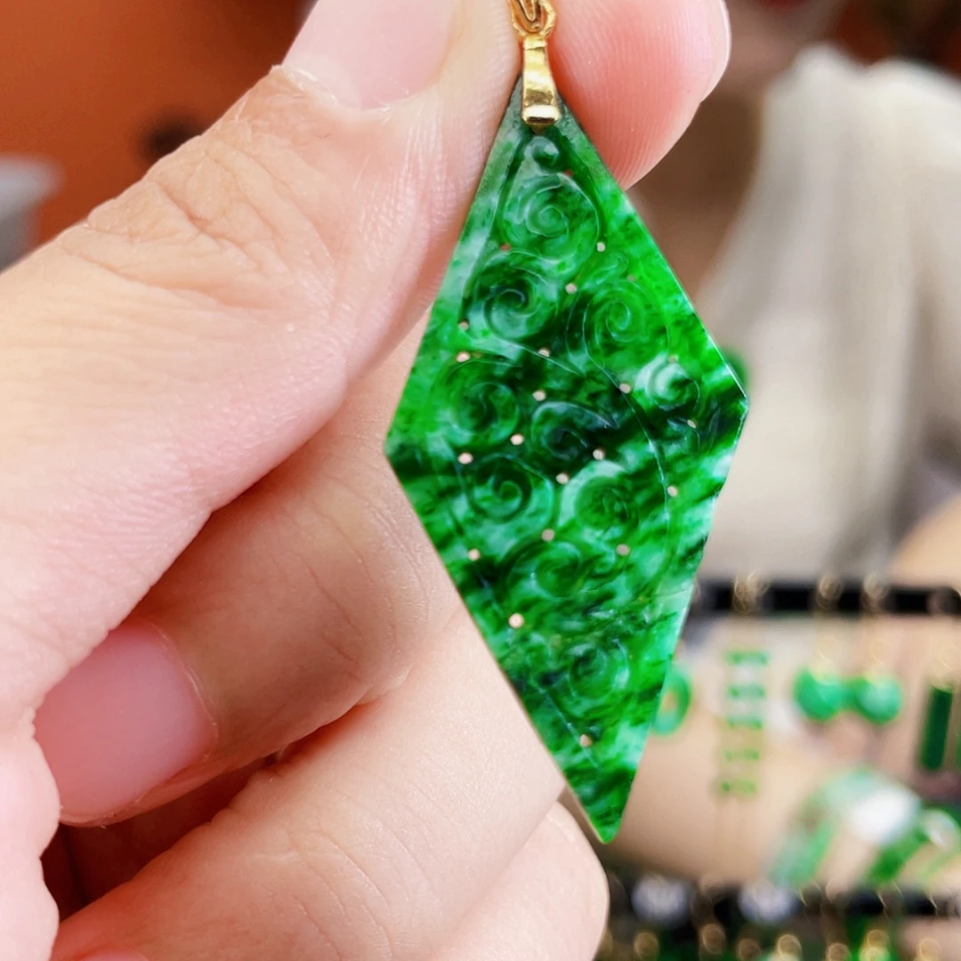 翡翠未镶嵌耳饰饰品