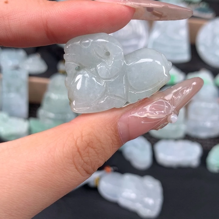 颈饰未镶嵌翡翠翡翠