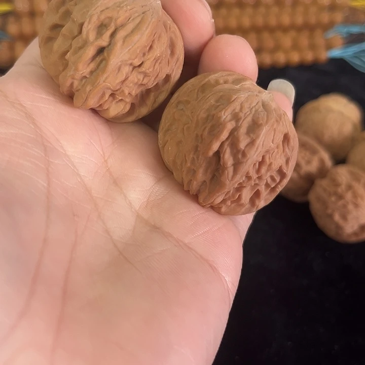 文玩核桃把件38左右磨盘，编号016