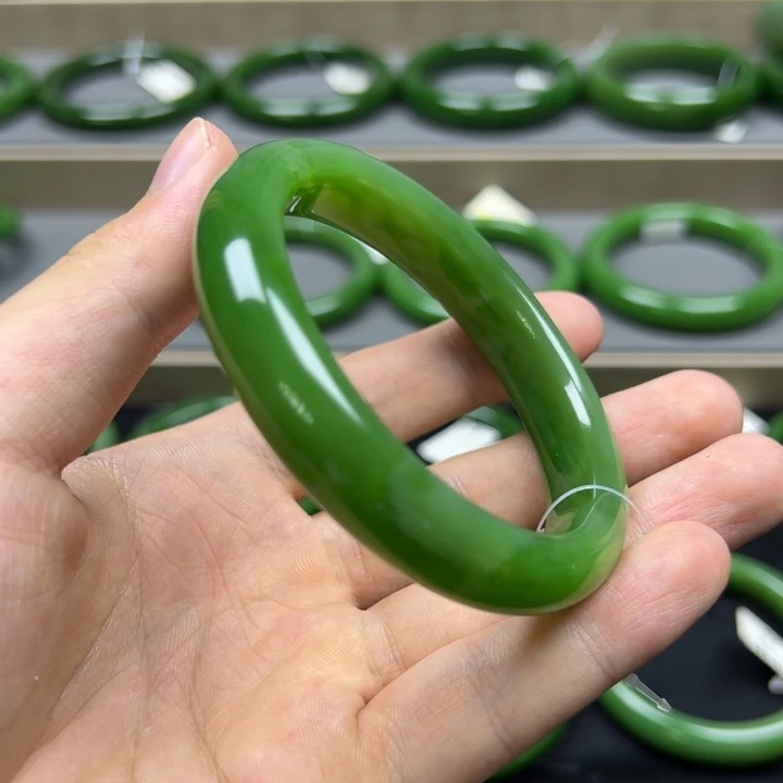 和田玉（碧玉）手镯未镶嵌