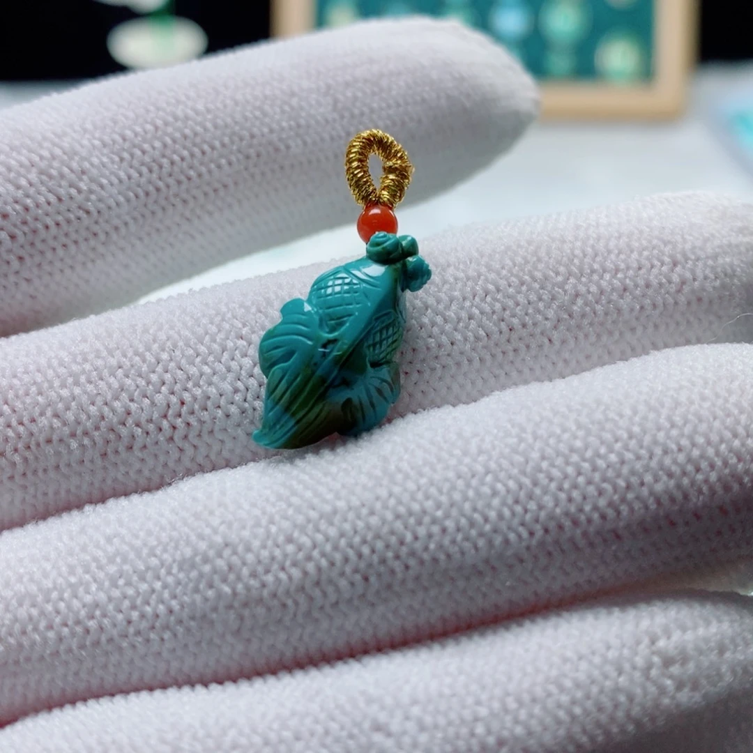 禹***妈未镶嵌绿松石珠宝奇石