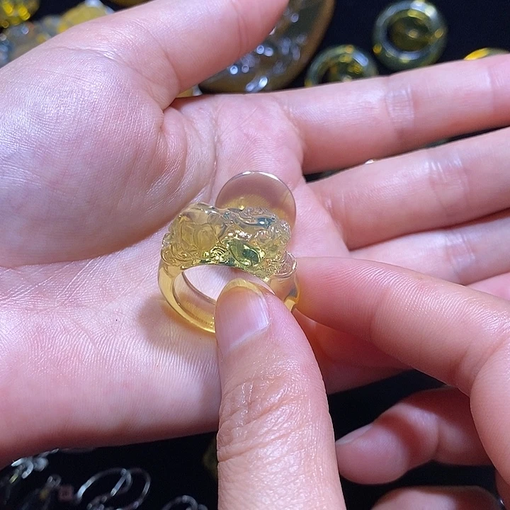 琥珀颈饰未镶嵌净水貔貅指环