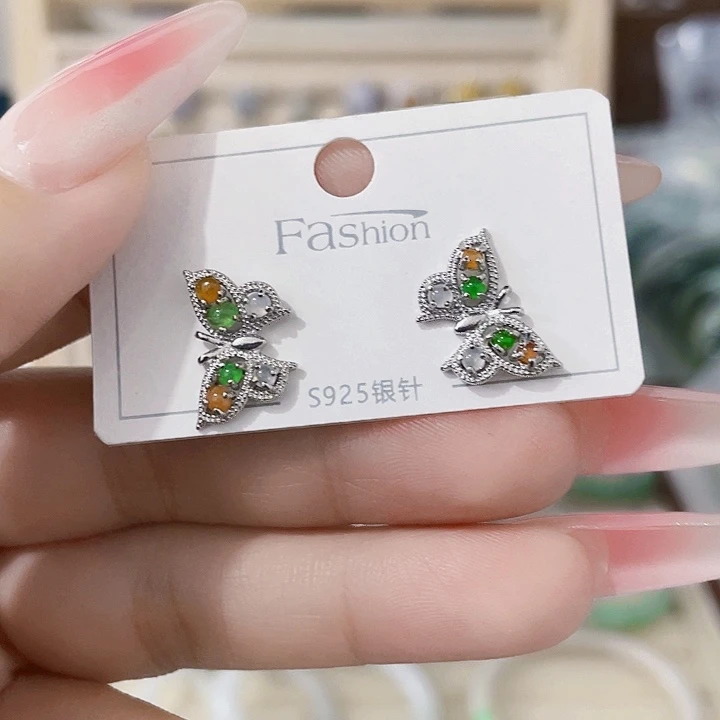 翡翠未镶嵌颈饰天然翡翠Ａ货