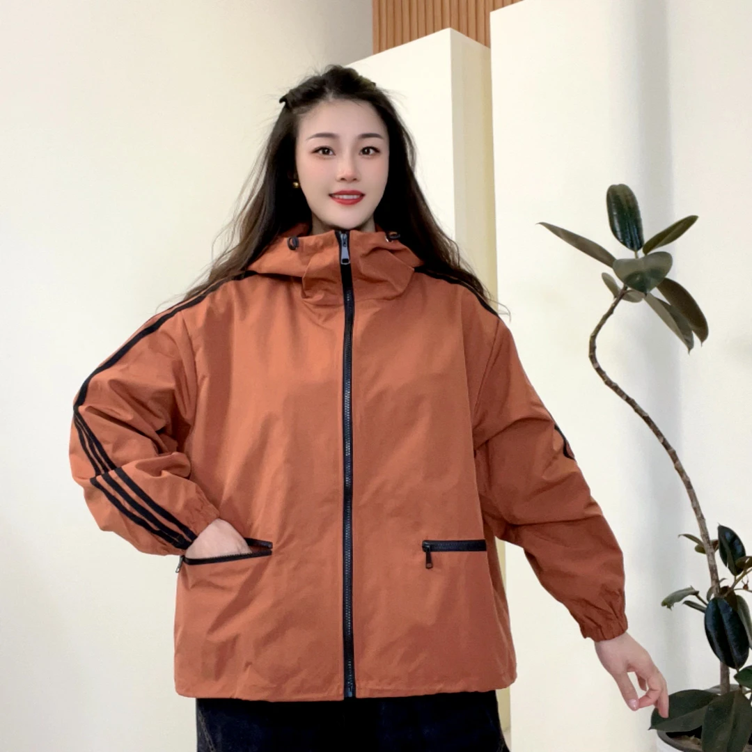 女装外套连帽冲锋衣春装新款夹克宽松显瘦长袖上衣休闲女款春秋