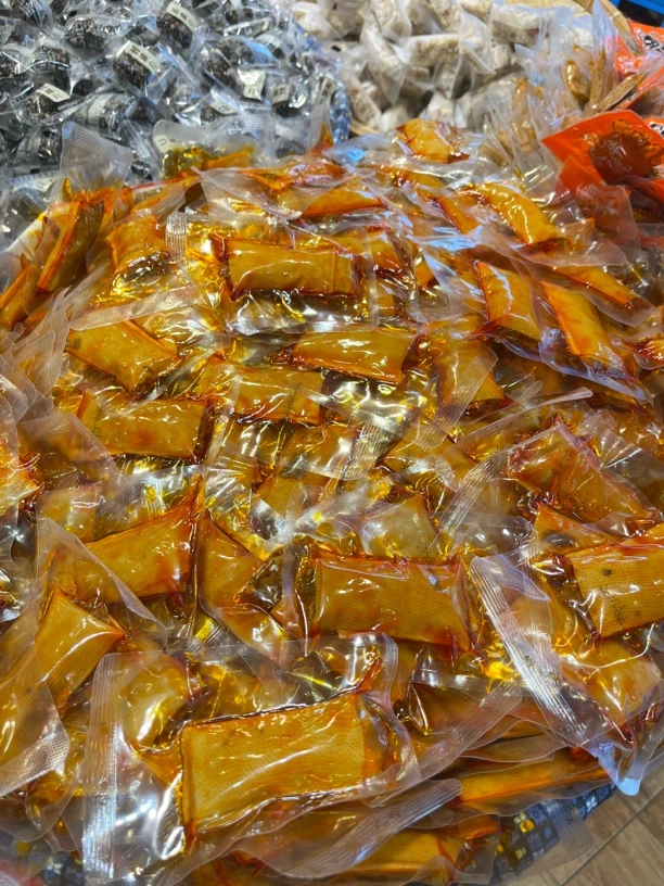 千年古镇资中百年罗泉豆腐干