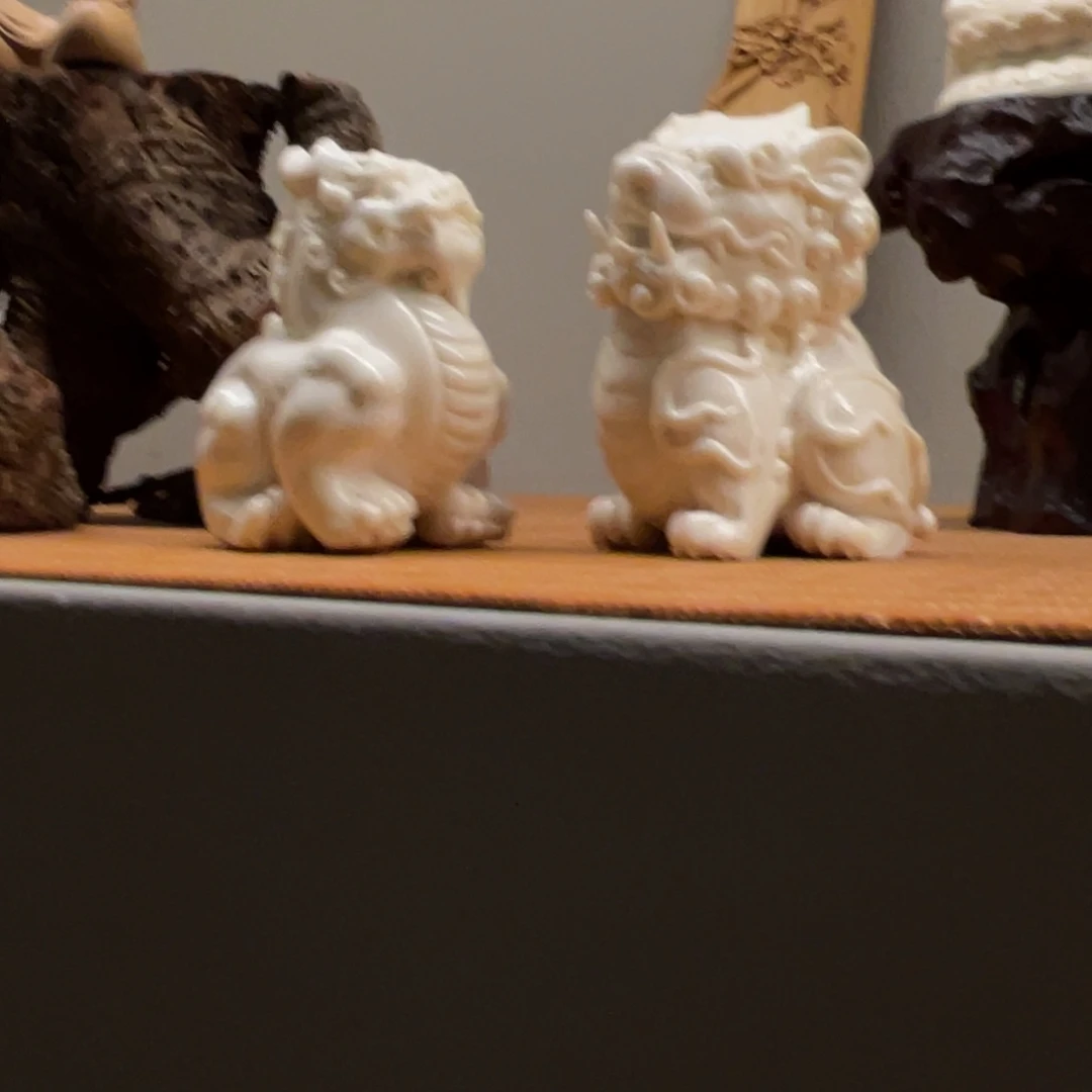 柏***伦香榧木木雕作品多次入选国内