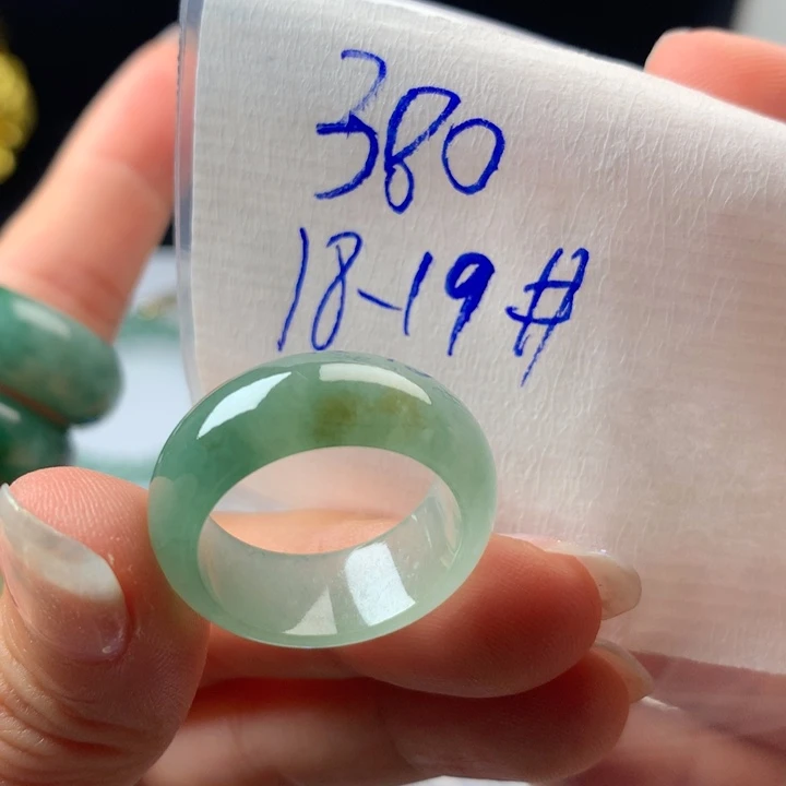 定制翡翠未镶嵌戒圈