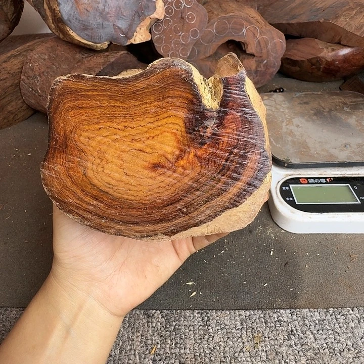 晴***梗黄花梨/降香黄檀黄花梨1.5取芯一条定制，不退不换