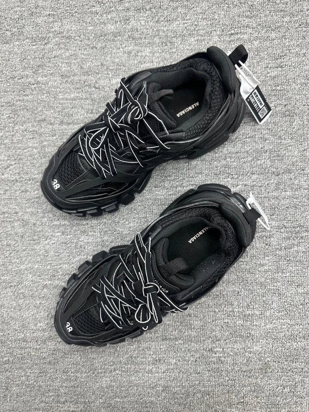 99新 Balenciaga/巴黎世家 38 巴黎世家track 老爹鞋黑色