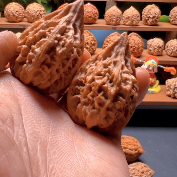 吊坠文玩核桃红缨枪