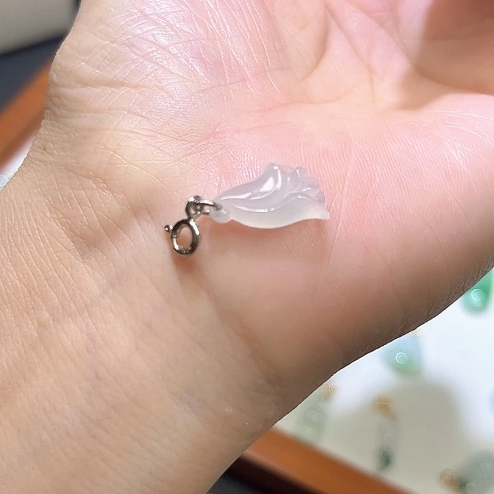 颈饰银S925镶嵌翡翠