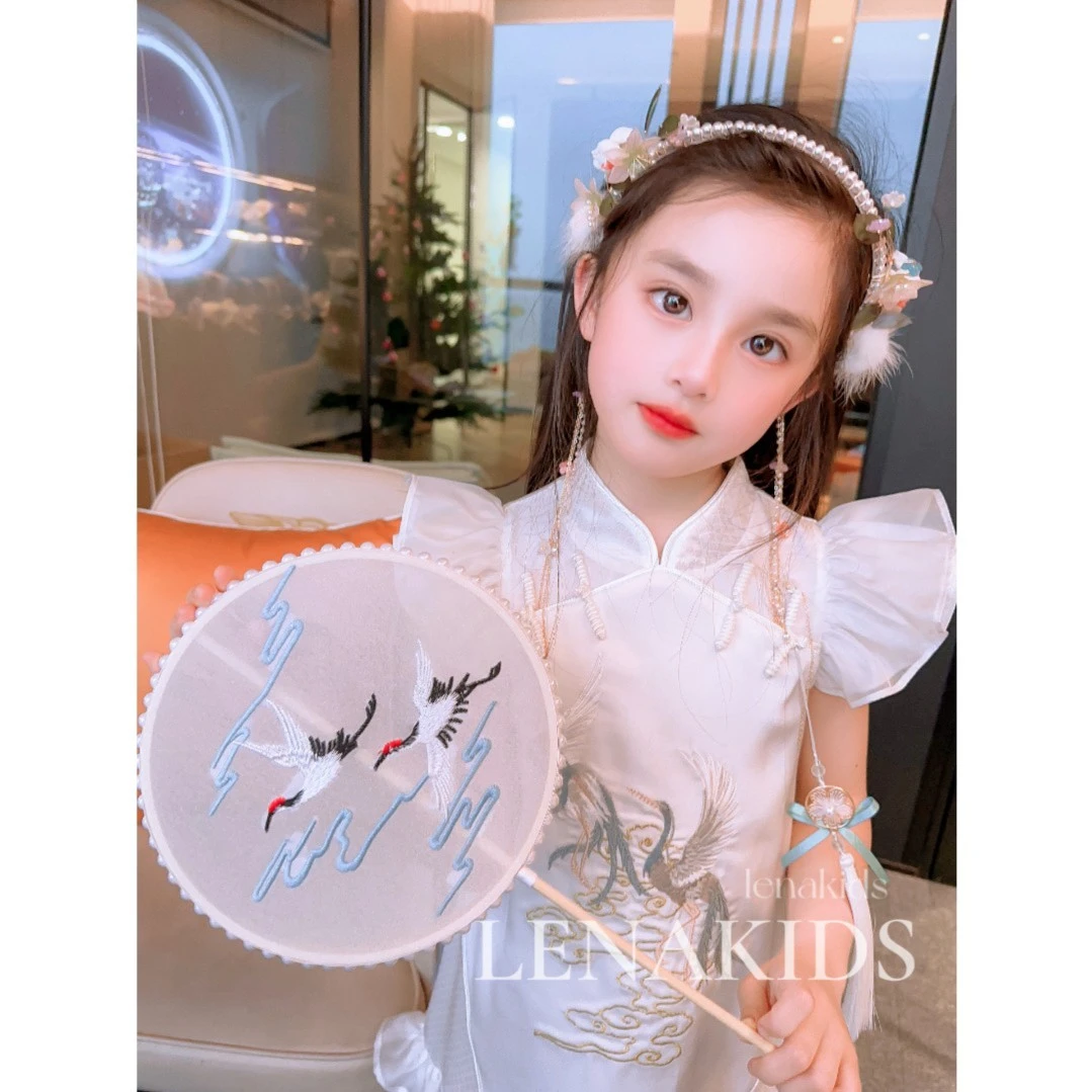 Lenakids【春上新·国风刺绣扇子】气质时髦女宝配饰23033003