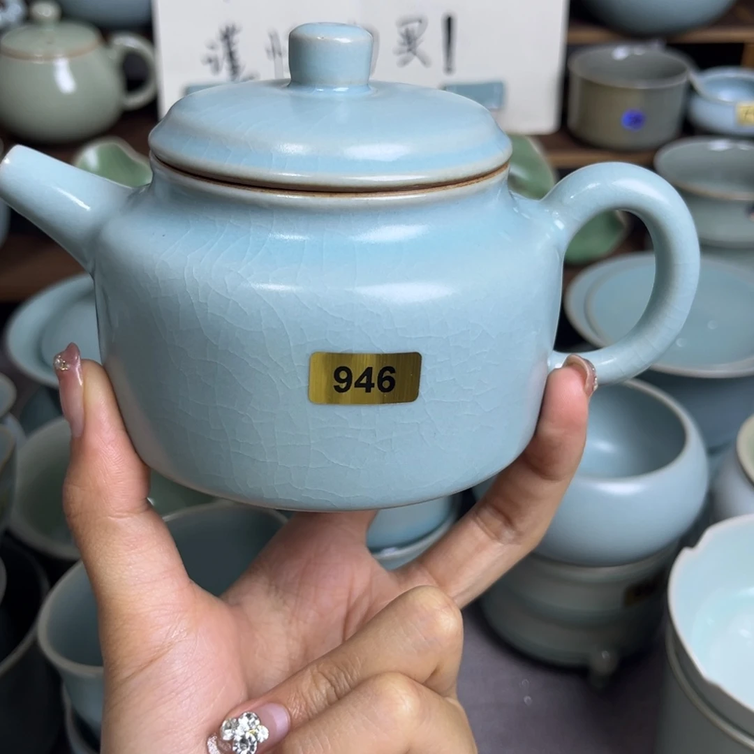摆件孟946哈哈哈哈哈哈哈