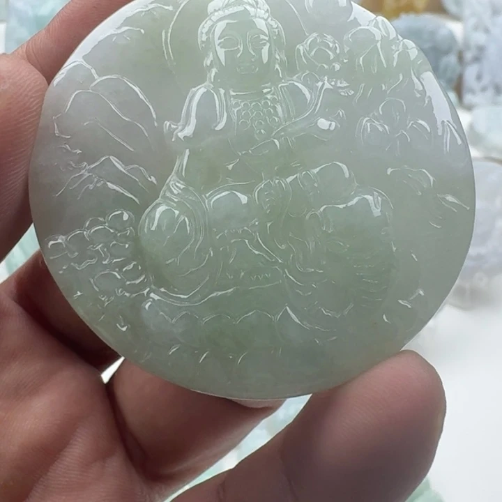 翡翠未镶嵌颈饰天然缅甸A货翡翠