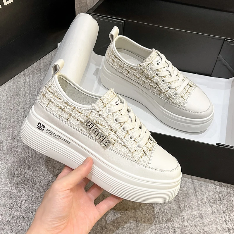 小香风厚底女鞋2025春夏季新款松糕小白鞋网红时尚内增高休闲单鞋