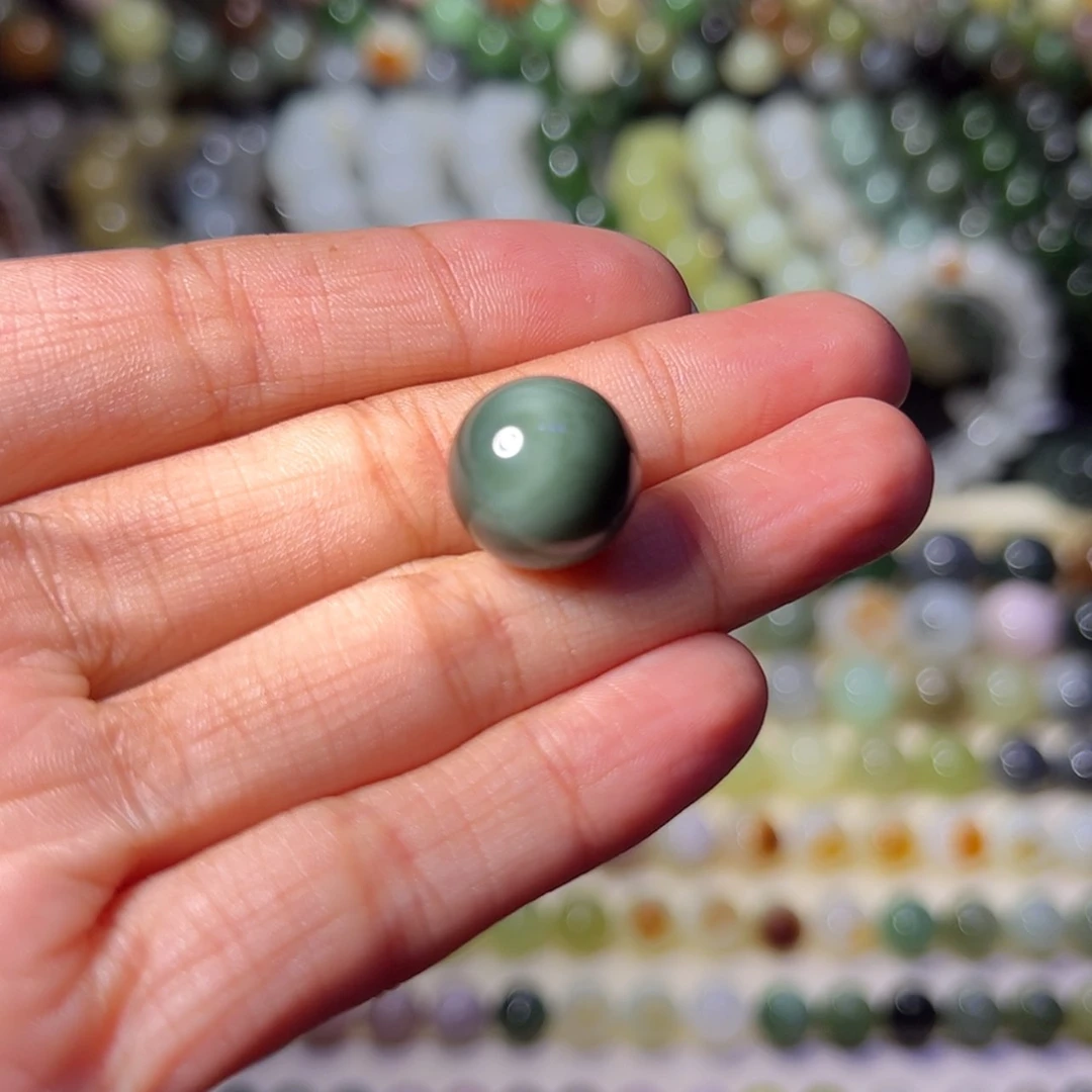 【闪购商品】未镶嵌和田玉珠宝奇石沙枣青黑猫14mm