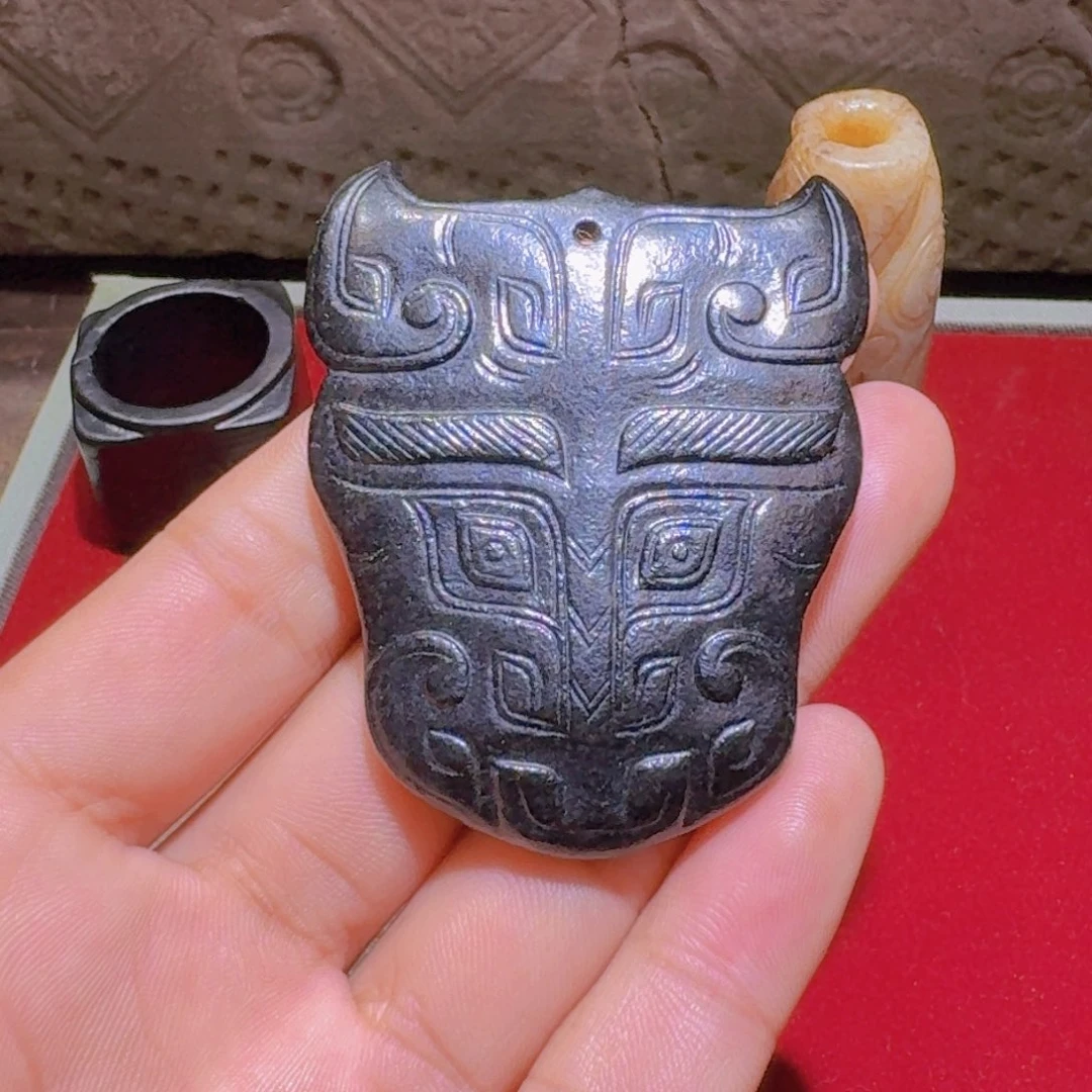 和田玉（糖玉）颈饰未镶嵌依*