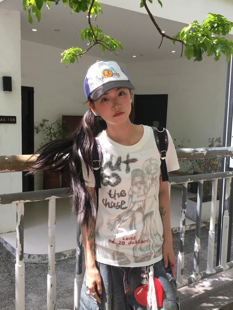 亚比朋克漫画感印花短袖T恤女夏季亚文化y2k千禧辣妹百搭白色上衣
